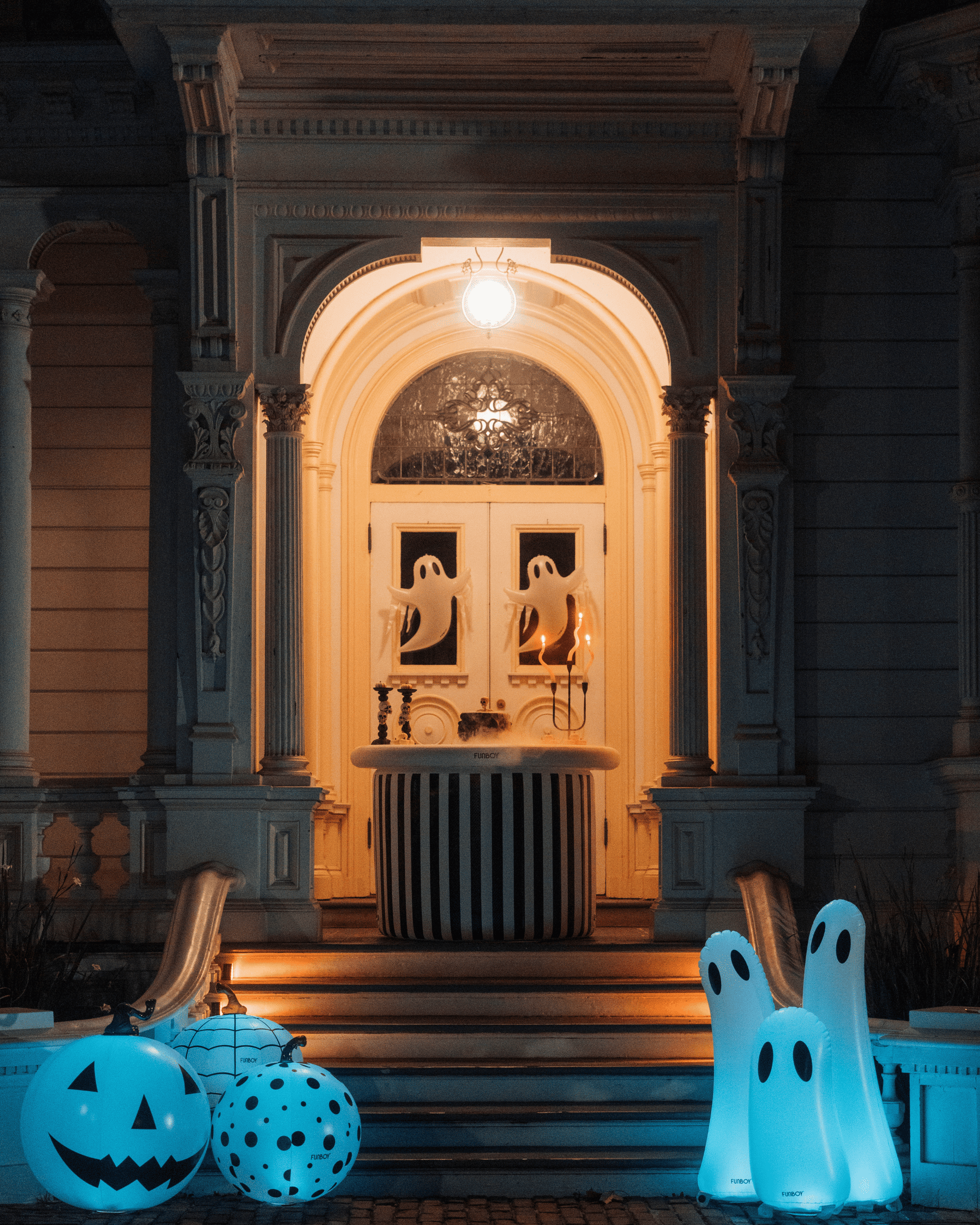 Inflatable Portable Bar perfect for Tailgates, Parties & Halloween | Funboy Near Me